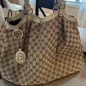 Gucci GG Canvas Sukey shoulder bag